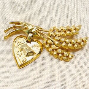 1955 Betty Crocker “Homemaker of Tomorrow” Gold-Tone Wheat Brooch, Crown Trifari